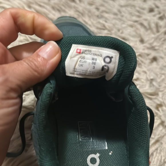 On Cloud - Waterproof - Picture 6 of 13